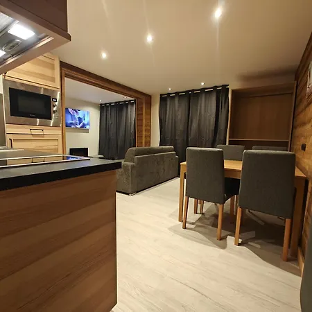 Chez Carole Et Arnaud Валь-Торанс